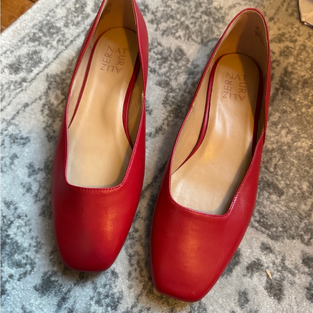 NWOB Naturalizer Red Square-Toe Women's Shoes sz 8